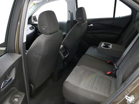 Used 2023 Chevrolet Equinox LT FWD image 27