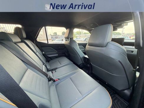Used 2025 Toyota 4Runner Trailhunter AWD/4WD image 7
