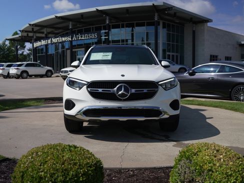 New 2026 Mercedes-Benz GLC 350e 4MATIC image 2