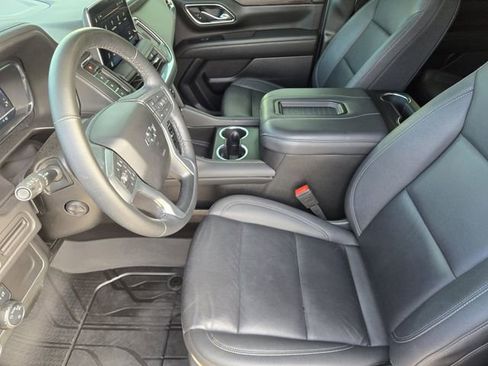 Used 2024 Chevrolet Tahoe Z71 w/ Luxury Package image 14