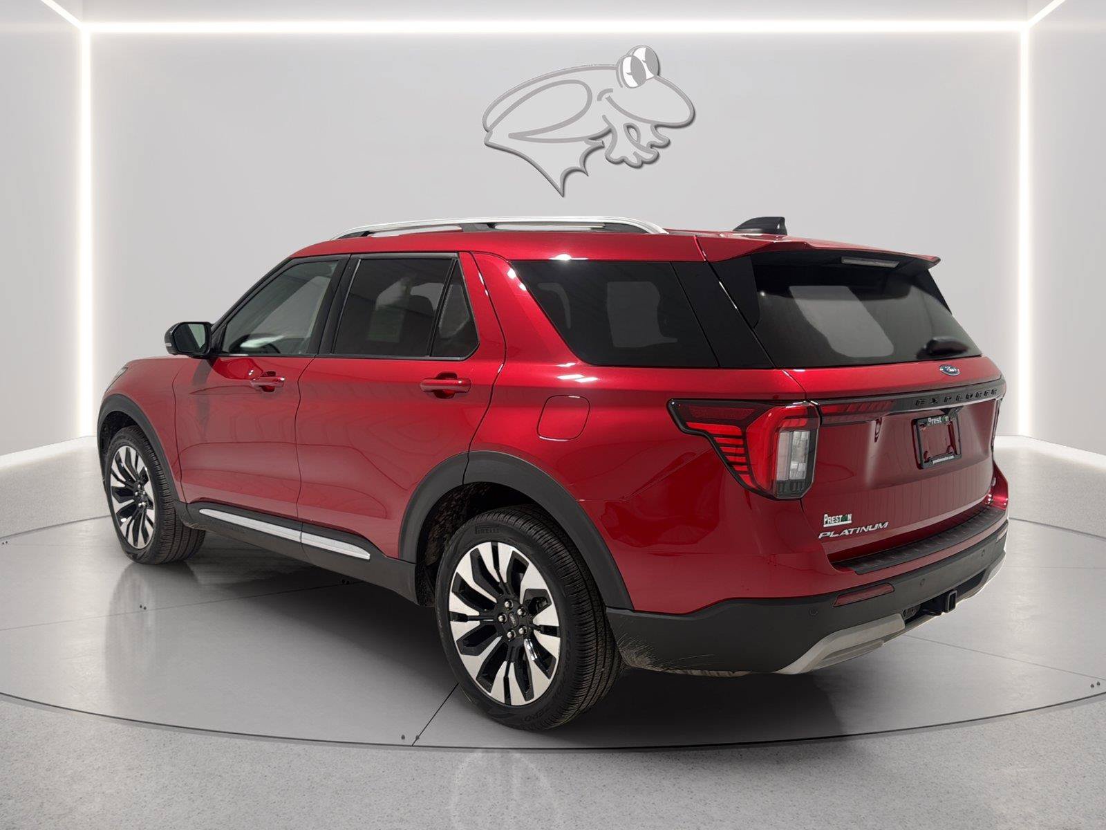 Used 2025 Ford Explorer Platinum w/ LUX Leather Package AWD/4WD image 3