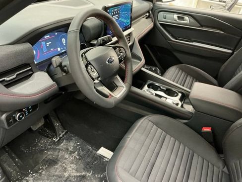 New 2026 Ford Explorer ST-Line w/ ST-Line Street Pack AWD/4WD image 16