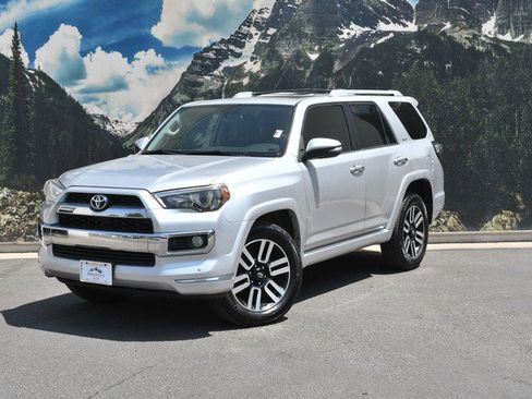 Used 2014 Toyota 4Runner Limited AWD/4WD image 6