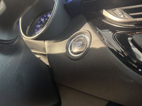 Used 2020 Toyota C-HR LE image 26