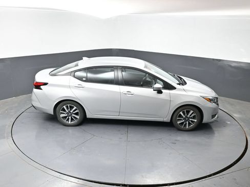 Used 2025 Nissan Versa SV FWD image 13