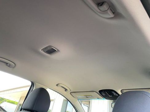 Used 2019 Kia Sorento L FWD image 20