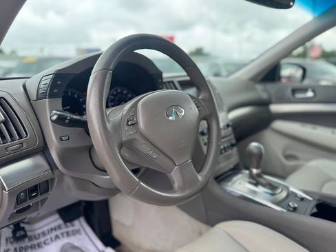 Used 2011 INFINITI G25 Journey w/ Moonroof Pkg image 15