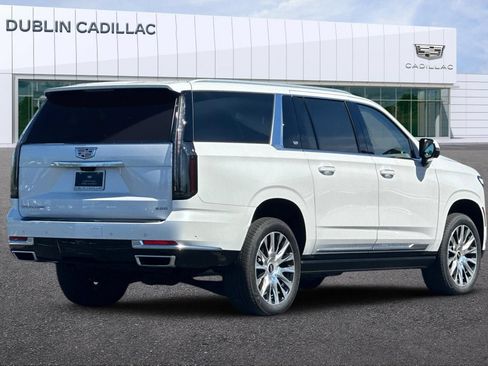 Certified 2025 Cadillac Escalade ESV Premium Luxury Platinum AWD/4WD image 4