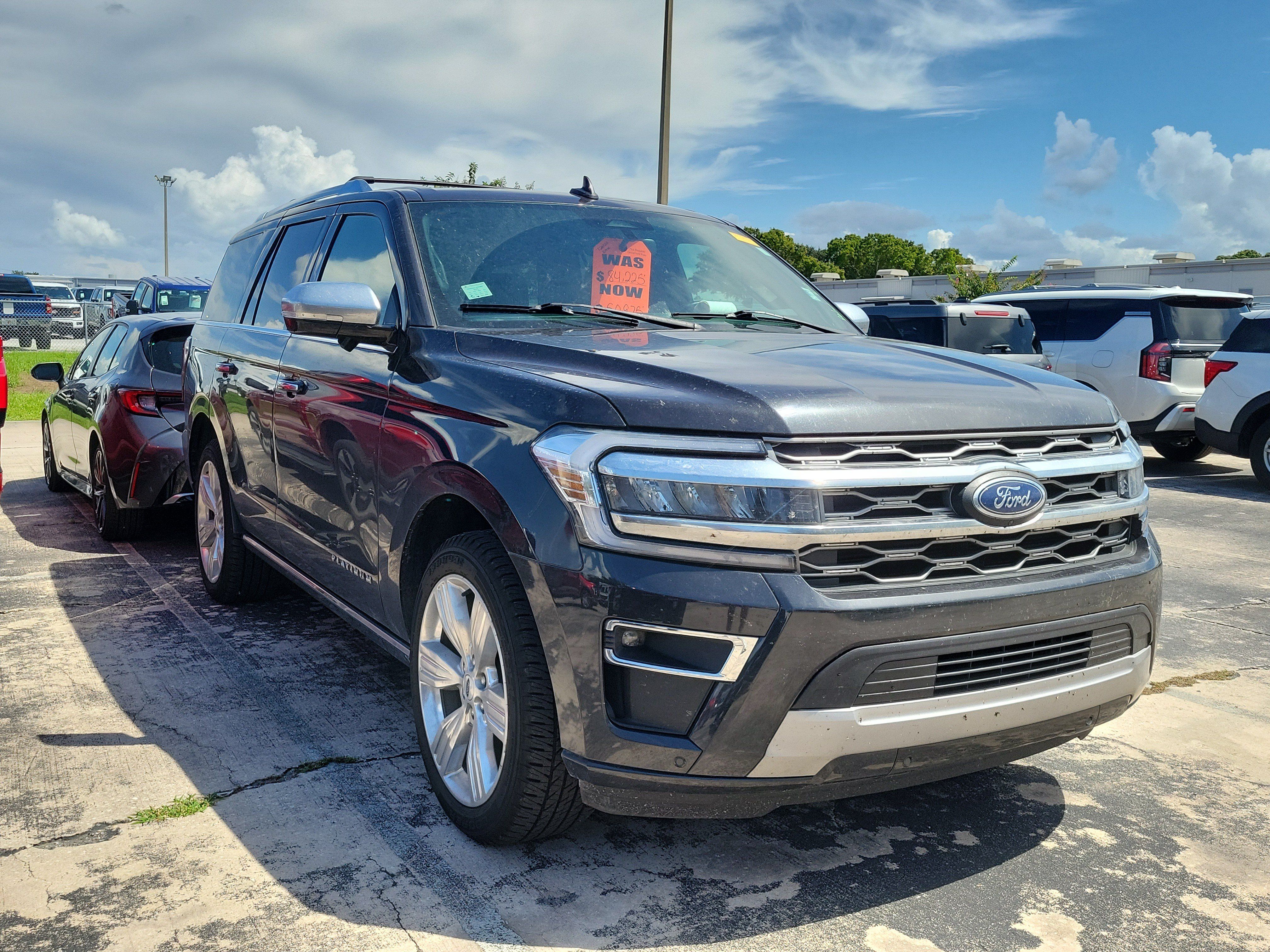 Used 2023 Ford Expedition Platinum RWD image 1