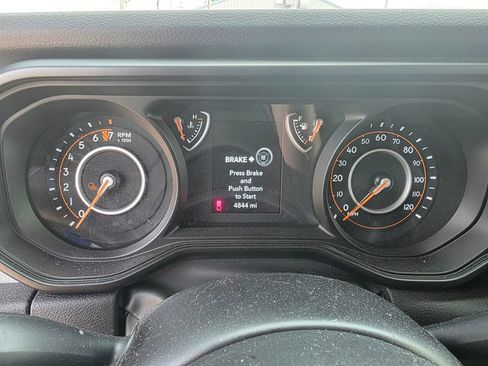 Used 2025 Jeep Gladiator Sport AWD/4WD image 16