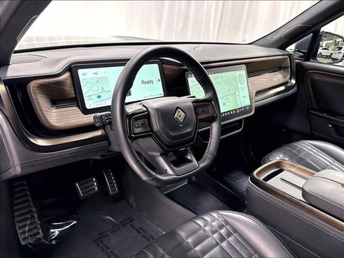 Used 2025 Rivian R1S Premium AWD/4WD image 6