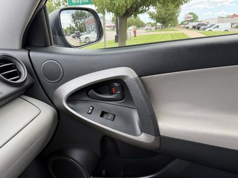 Used 2010 Toyota RAV4 2WD image 34