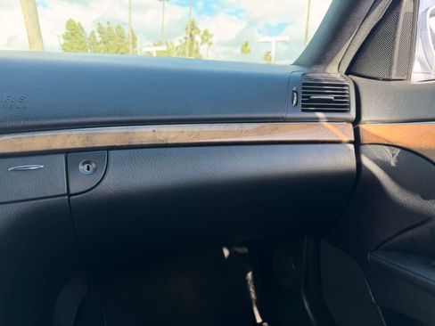 Used 2009 Mercedes-Benz E 63 AMG Sedan image 18