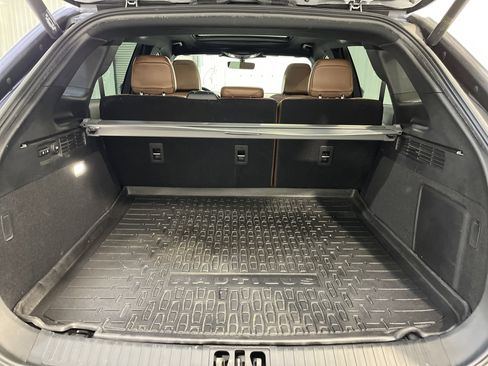 Used 2022 Lincoln Nautilus Reserve image 10