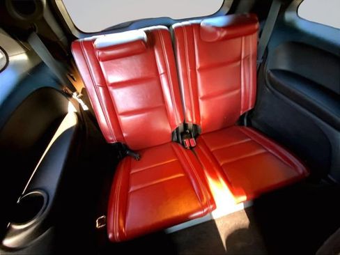 Used 2018 Dodge Durango SRT w/ SRT Interior Appearance Group AWD/4WD image 33