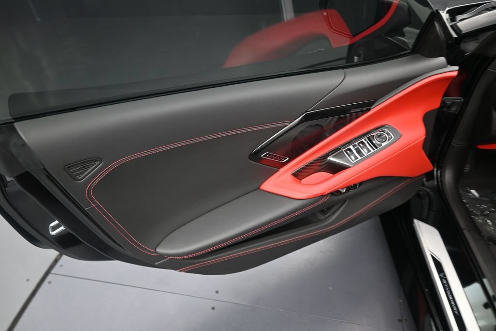 Used 2026 Chevrolet Corvette Stingray Premium Conv w/ Z51 Performance Package RWD image 11