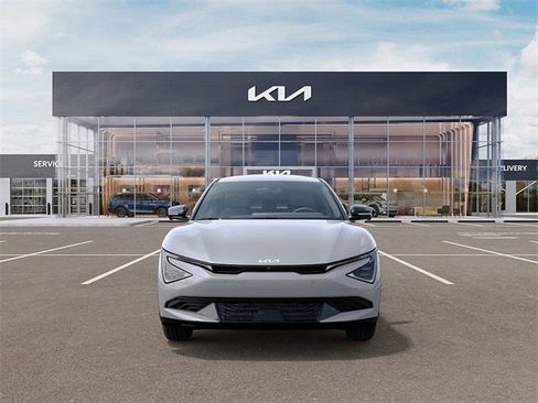 New 2025 Kia EV6 Light w/ Light LR Technology Package image 2