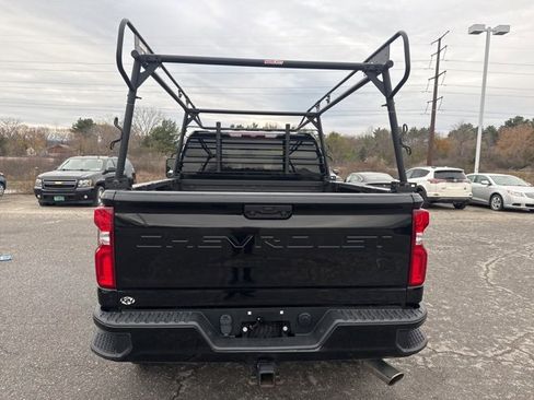 Used 2021 Chevrolet Silverado 2500 Custom w/ Custom Convenience Package image 5