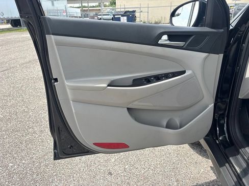 Used 2021 Hyundai Tucson SE FWD image 10