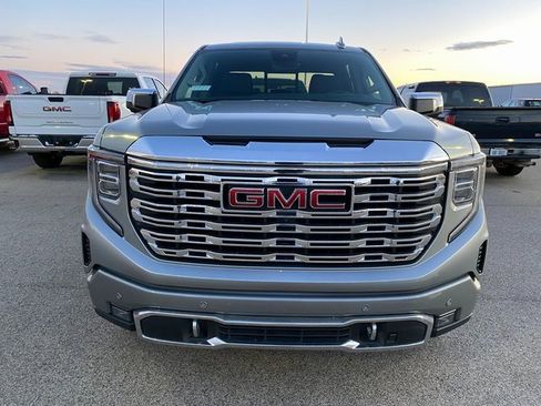Used 2024 GMC Sierra 1500 Denali w/ Technology Package image 3