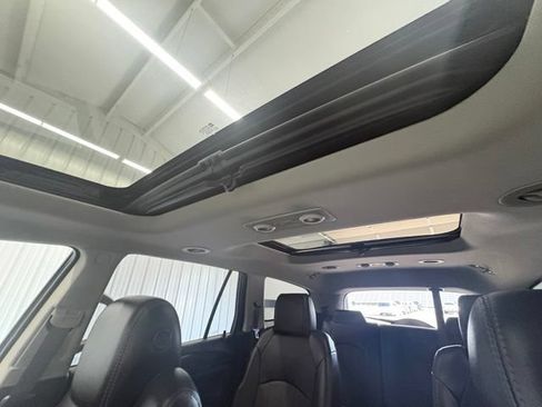 Used 2017 Buick Enclave Premium w/ Enclave Tuscan Edition FWD image 36