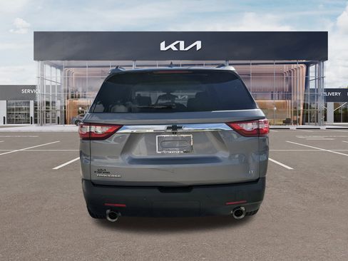 Used 2020 Chevrolet Traverse LT w/ LPO, Floor Liner Package image 5