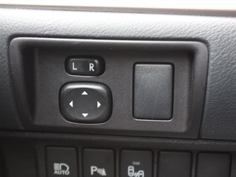 Used 2017 Lexus ES 350 w/ Luxury Package image 30