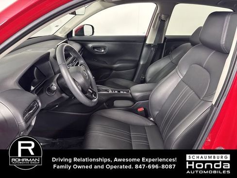 Certified 2025 Honda HR-V EX-L image 4