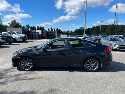 Used 2019 Honda Civic EX image 6