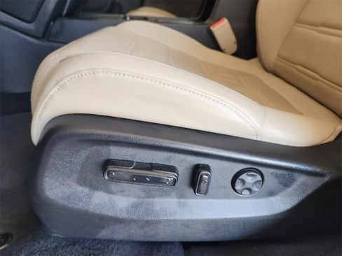 Used 2019 Honda CR-V Touring image 23