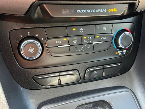 Used 2022 Ford Transit Connect XLT FWD image 30