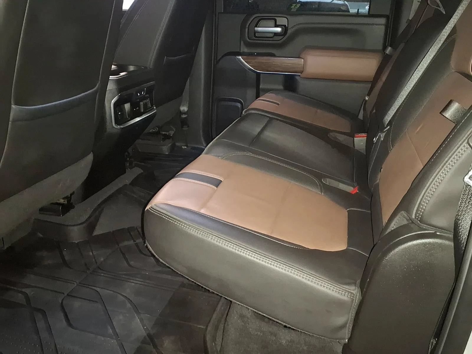 Used 2021 Chevrolet Silverado 2500 High Country AWD/4WD image 13