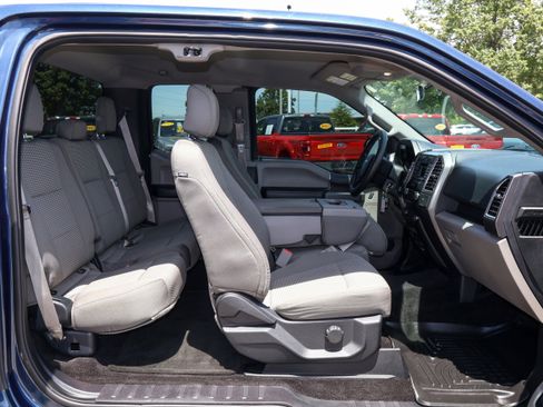 Used 2016 Ford F150 XLT AWD/4WD image 25