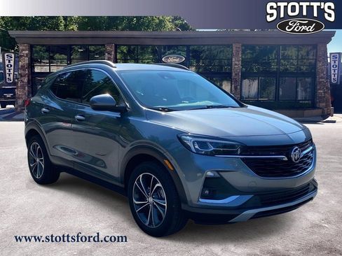 Used 2020 Buick Encore GX Essence FWD image 1