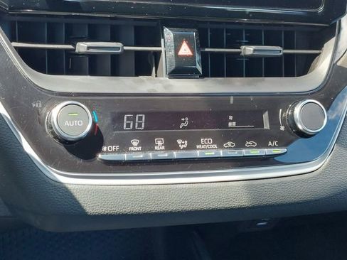 Used 2024 Toyota Corolla LE image 27