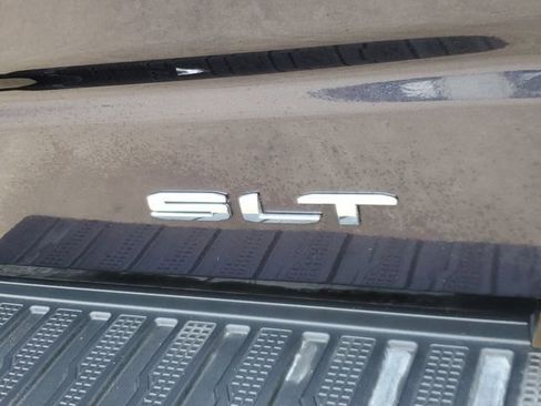 Used 2024 GMC Sierra 1500 SLT image 6