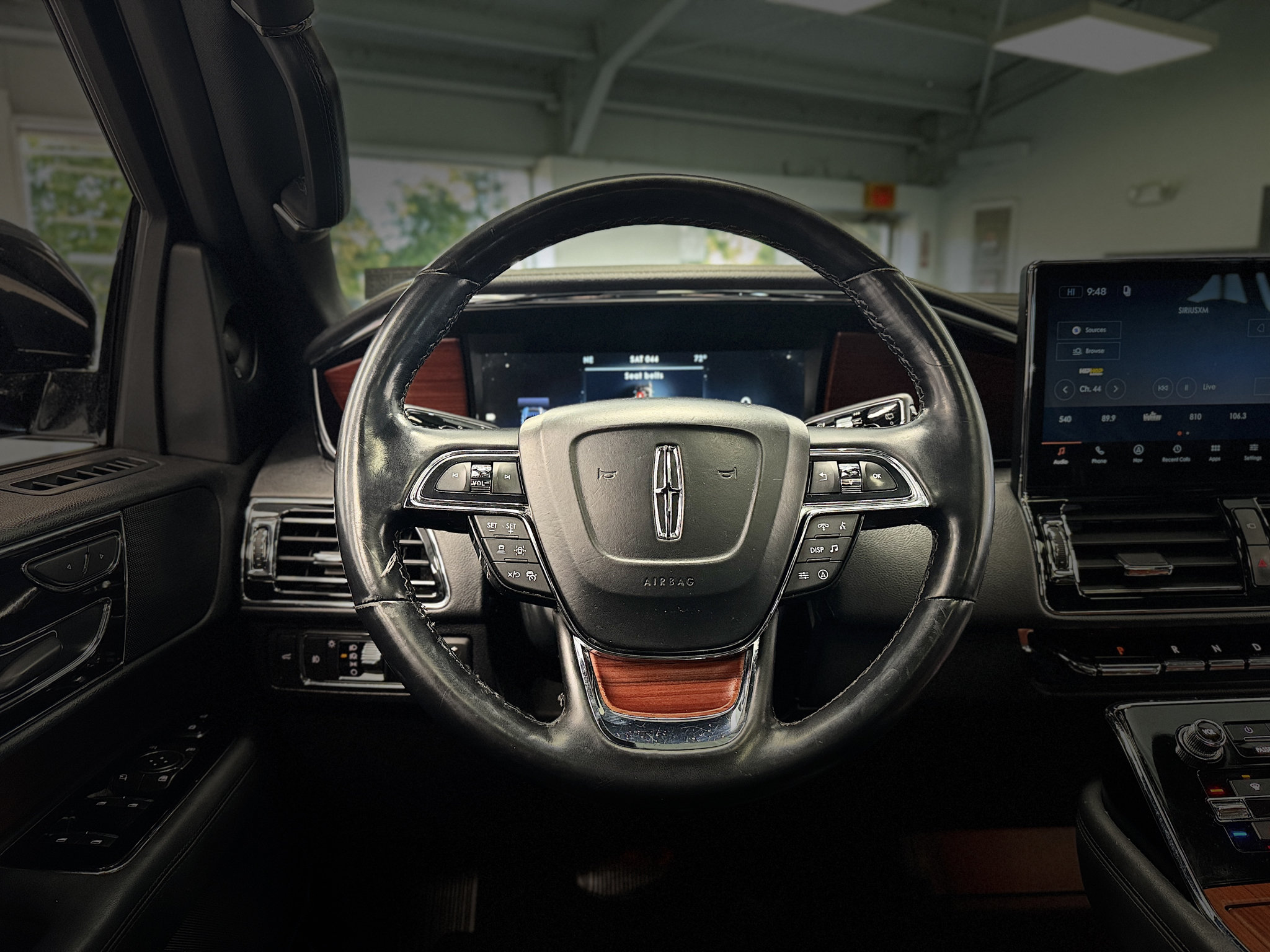 Used 2022 Lincoln Navigator L 4WD image 17