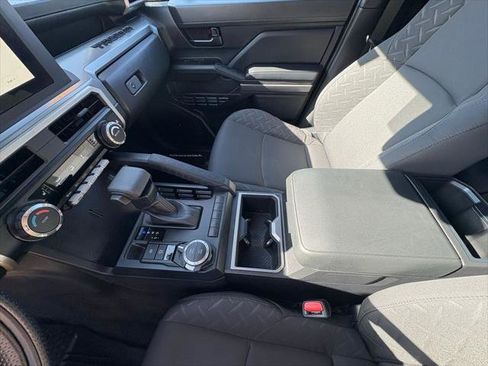 Certified 2026 Toyota Tacoma SR5 AWD/4WD image 22