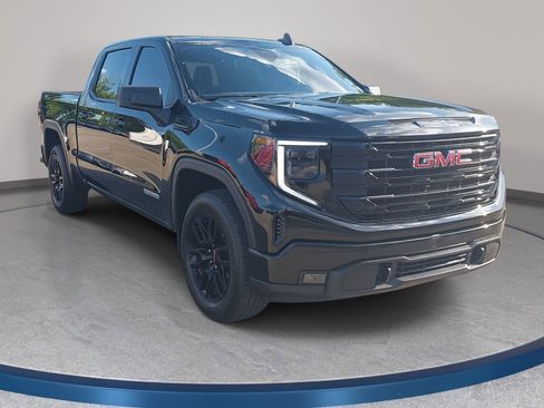 Used 2023 GMC Sierra 1500 Elevation AWD/4WD image 3