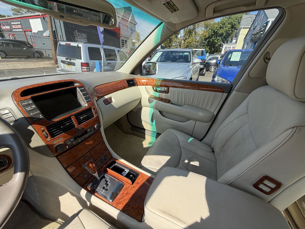 Used 2005 Lexus LS 430 RWD image 32