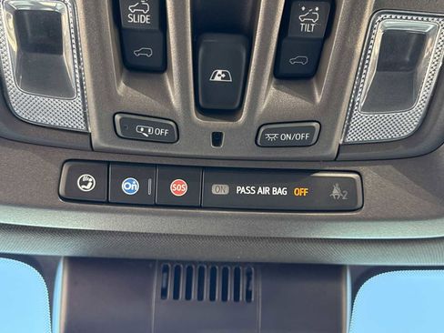 Used 2024 GMC Sierra 1500 SLT w/ SLT Premium Plus Package image 11