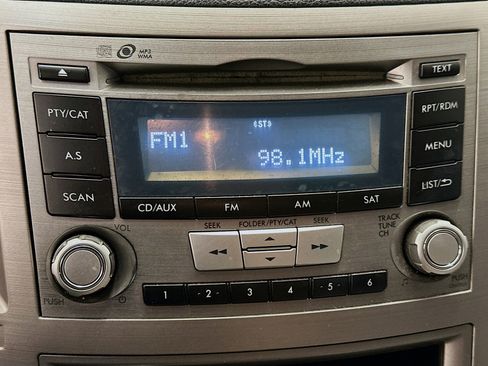 Used 2014 Subaru Outback 2.5i w/ Alloy Wheel Package image 21