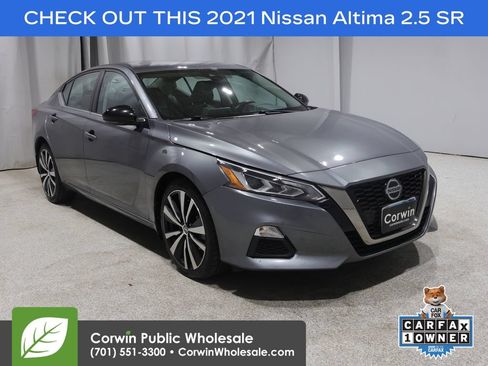Used 2021 Nissan Altima 2.5 SR w/ SR Premium Package AWD/4WD image 1