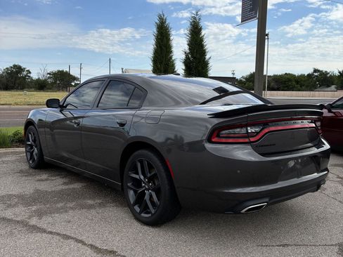 Used 2022 Dodge Charger SXT w/ Blacktop Package RWD image 13
