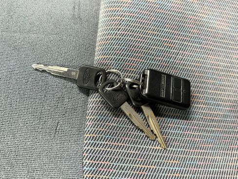 Used 1997 Ford F250 4x4 SuperCab Heavy Duty image 30