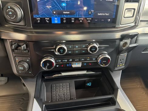 Used 2024 Ford F250 Lariat w/ Lariat Ultimate Package AWD/4WD image 23
