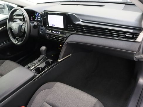 Certified 2025 Toyota Camry LE FWD image 34