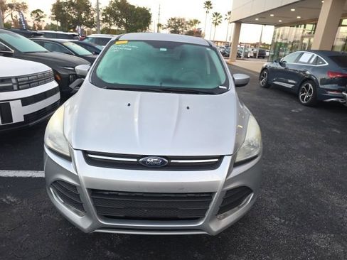 Used 2016 Ford Escape SE image 10