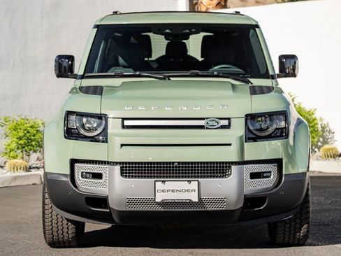 Used 2023 Land Rover Defender 110 75th Limited Edition image 3