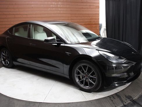 Used 2022 Tesla Model 3 image 14
